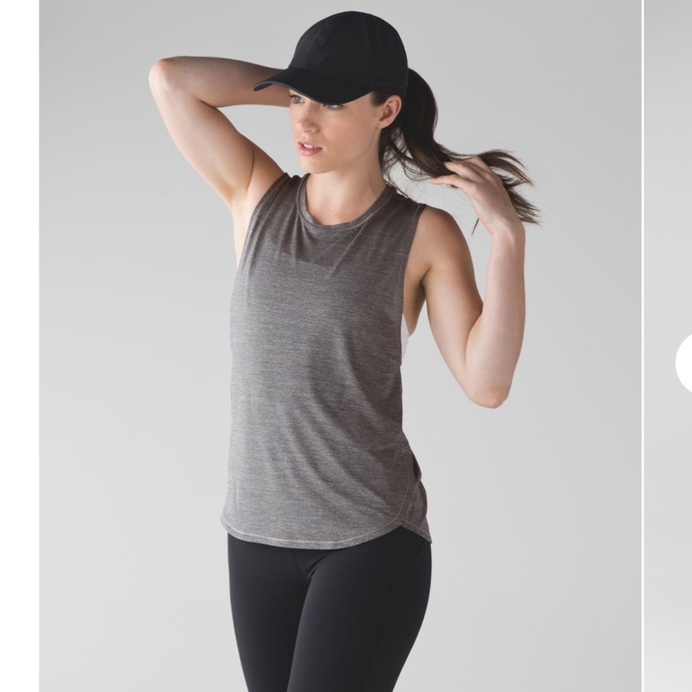 lululemon Gray In a Cinch Muscle Tank 8